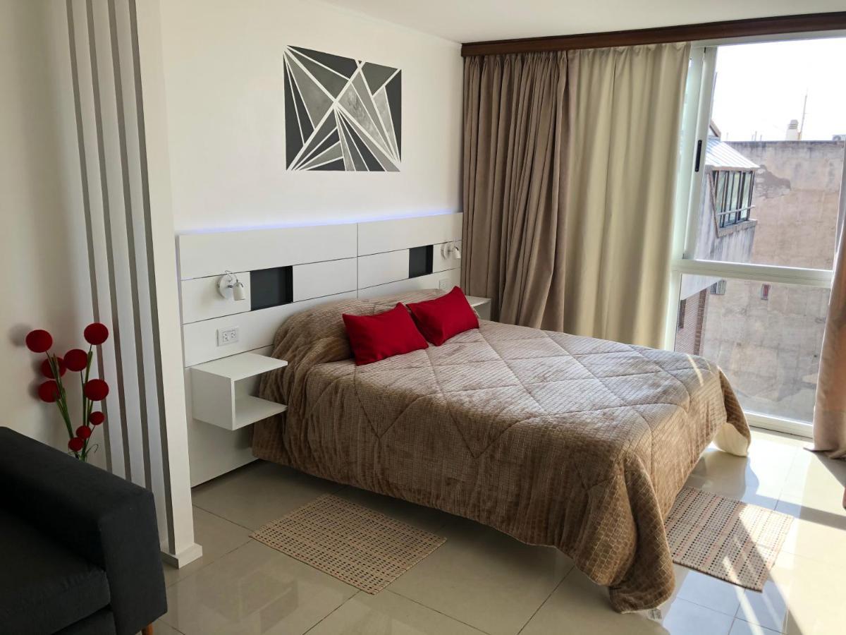 Estudio Garibaldi Mendoza Luaran gambar